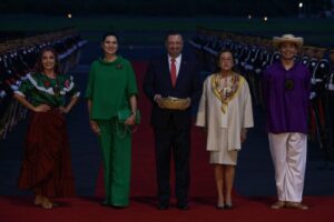 EL SALVADOR-LA PAZ-TOMA DE POSESION-INVITADOS