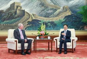 CHINA-BEIJING-HAN ZHENG-PRESIDENTE DE INVESCO-REUNION