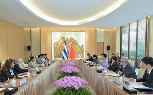 CHINA-BEIJING-SHEN YIQIN-FEDERACION DE MUJERES CUBANAS-SECRETARIA GENERAL-REUNION