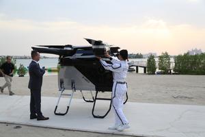 EAU-DUBAI-CHINA-VEHICULO VOLADOR-VUELO DE DEMOSTRACION