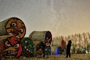 CHINA-HEILONGJIANG-OTOÑO-LUCES DE ESTRELLAS