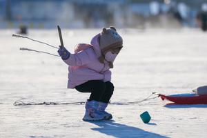 CHINA-HEILONGJIANG-RIO SONGHUA-DIVERSION EN HIELO Y NIEVE