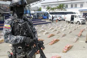 ECUADOR-GUAYAQUIL-OPERATIVO-DECOMISO