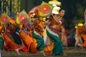SRI LANKA-COLOMBO-NAVAM MAHA PERAHERA-DESFILE