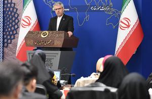 IRAN-TEHERAN-CGRI-PROTESTA