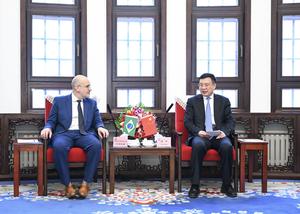CHINA-BEIJING-XINHUA-FU HUA-BRASIL-EBC PRESIDENTE-REUNION