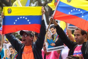 VENEZUELA-CARACAS-MADURO-CONCENTRACION