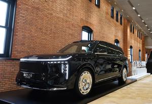 CHINA-SHANGHAI-SAIC MOTOR-VEHICULO 100 MILLLONES-ENTREGA