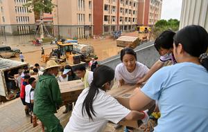 CHINA-GUANGXI-TIFON MAYSAK-SECUELAS-RECUPERACION