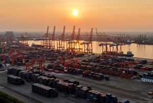 CHINA-HEBEI-PUERTO DE TANGSHAN-VOLUMEN DE CARGA