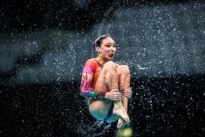 HUNGRIA-BUDAPEST-NATACION ARTISTICA-CAMPEONATO MUNDIAL JUVENIL-EQUIPO ACROBATICO
