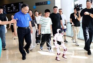 CHINA-SHANGHAI-MUSEO DE CIENCIA Y TECNOLOGIA-100 MILLONES DE VISITAS