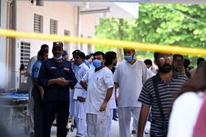 PAKISTAN-ISLAMABAD-INCENDIO EN HOSPITAL