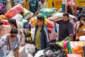NEPAL-KATMANDU-DONACION