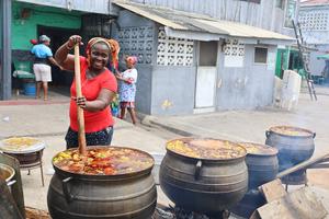 GHANA-ACRA-FESTIVAL TRADICIONAL HOMOWO