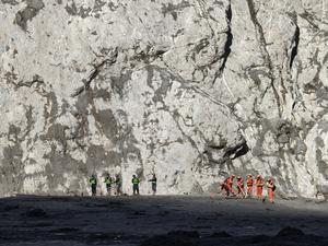CHINA-XIZANG-GYIRONG-AVALANCHA DE LODO-RESCATE
