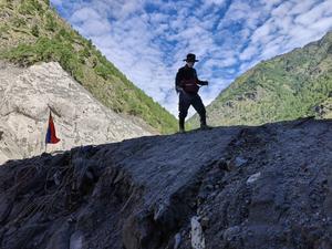 CHINA-XIZANG-GYIRONG-AVALANCHA DE LODO-DESINFECCION