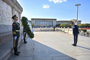 CHINA-BEIJING-BOTSUANA-PRESIDENTE-MONUMENTO-TRIBUTO
