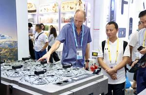 CHINA-GUANGDONG-GUANGZHOU-FERIA DE CANTON-PRODUCTOS ROBOTICOS (8/8)